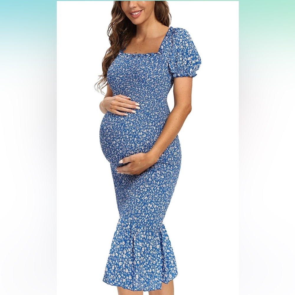 Form fitting maternity dress